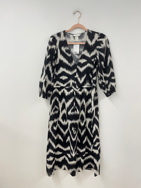 H&M mini dress Size XS / NWT
