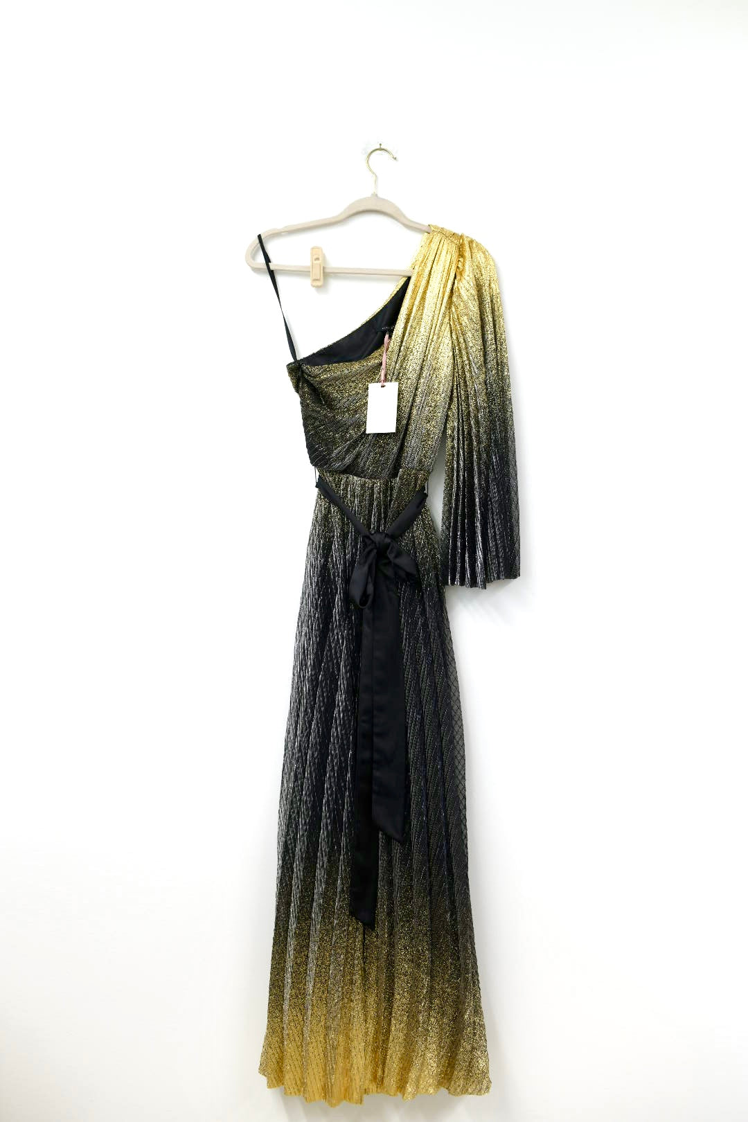 Alex Marie off the shoulder floor length gown Size 8 / NWT