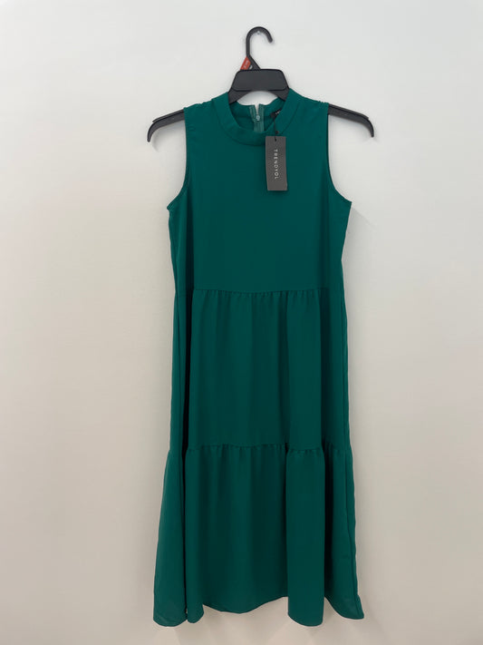 Trendyol sleeveless midi dress Size M NWT