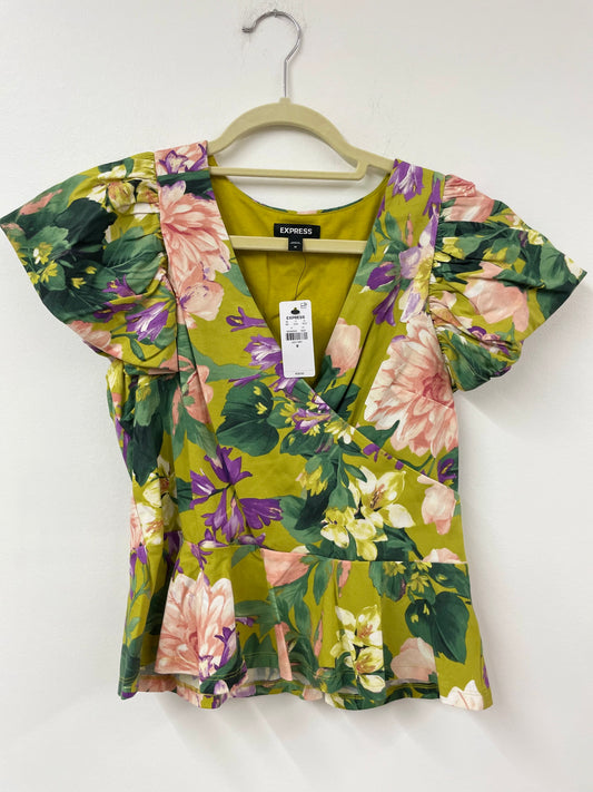 Express wrap top with ruffled sleeves Size M / NWT