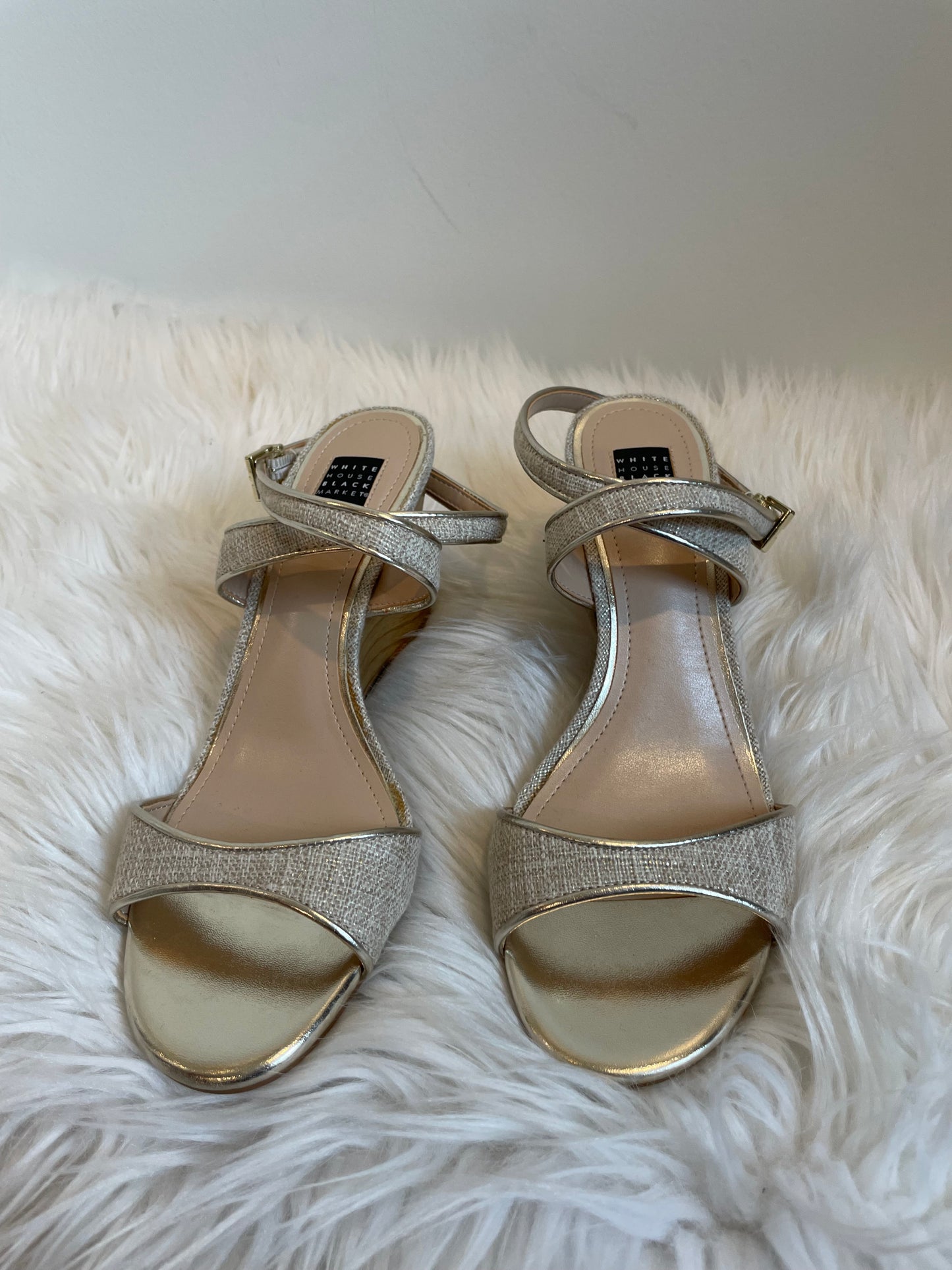 White House Black Market"Kaylee Biscotti" wedge Beige Gold Size 8.5