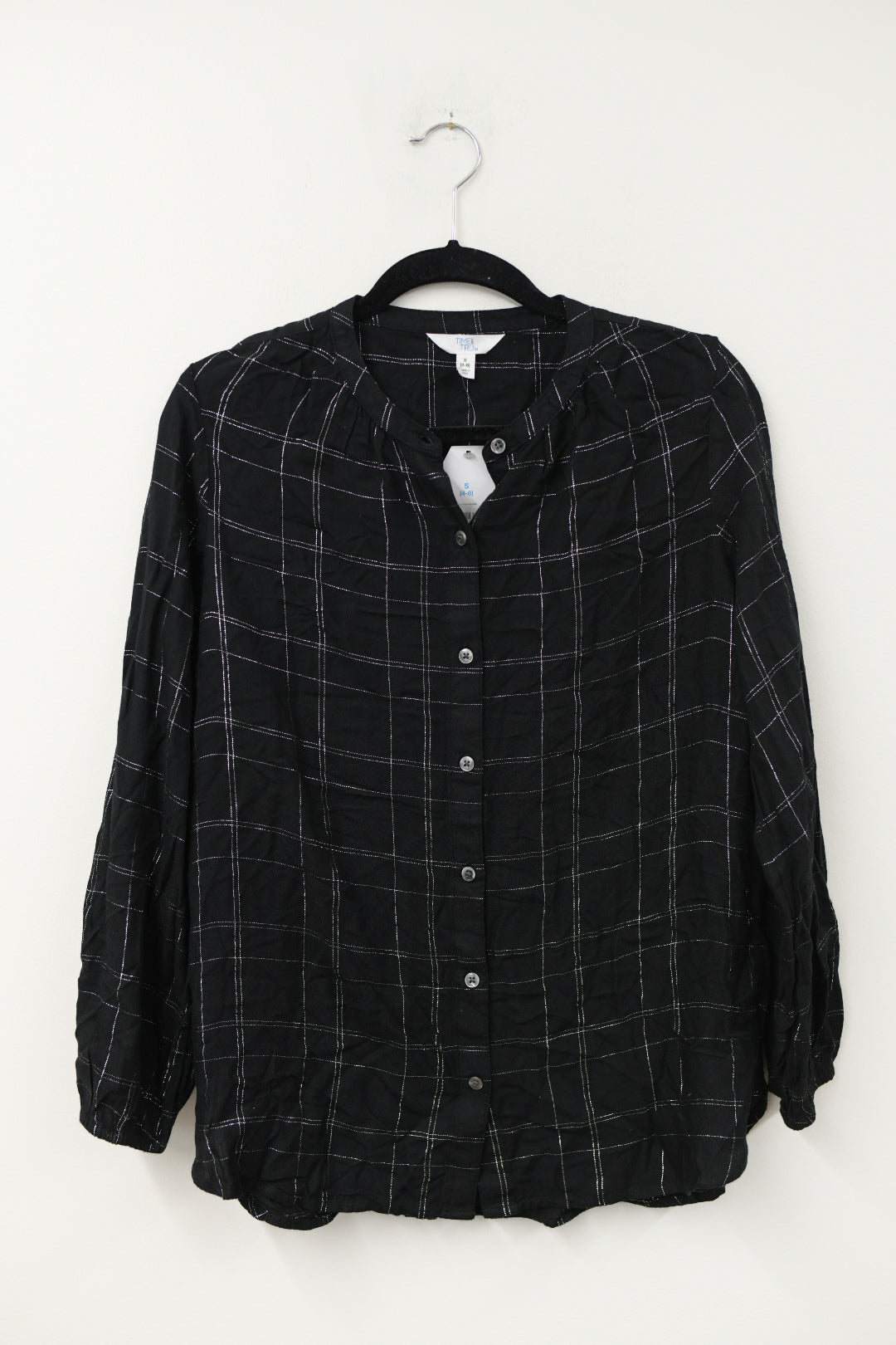 Time and Tru button blouse Size M / NWT