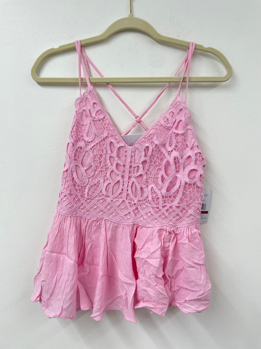 Jessica Simpson crochet top  Size S /NWT