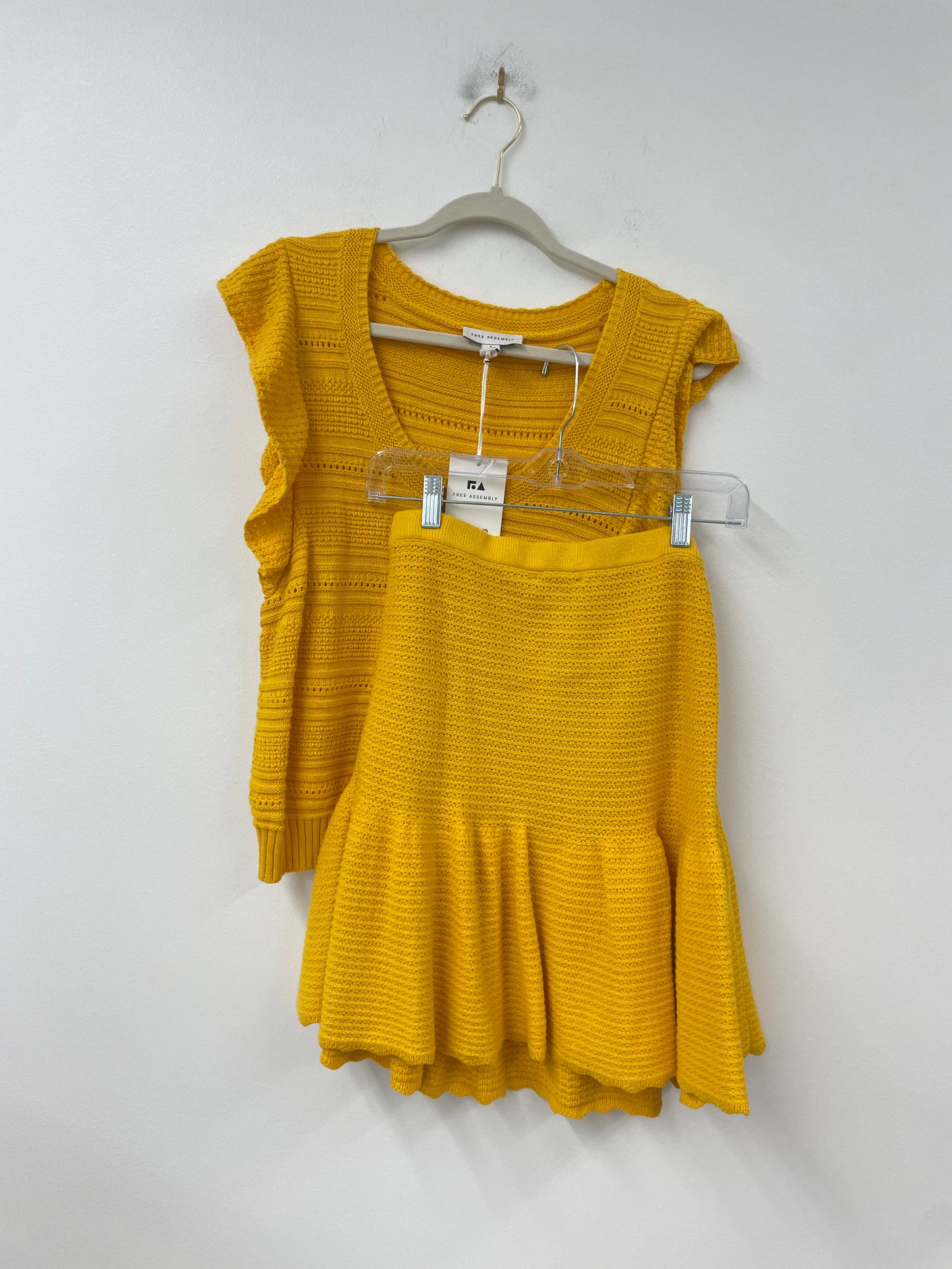 Free Assembly flutter sleeve knit tank/ skirt set SizeS /NWT