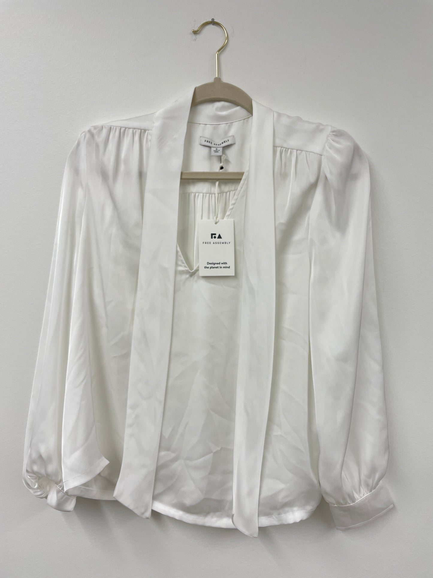 Free Assembly long sleeve blouse Size S /NWT