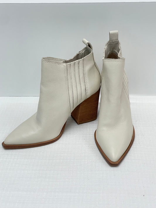 Vince Camuto booties Size 8 / NWOT
