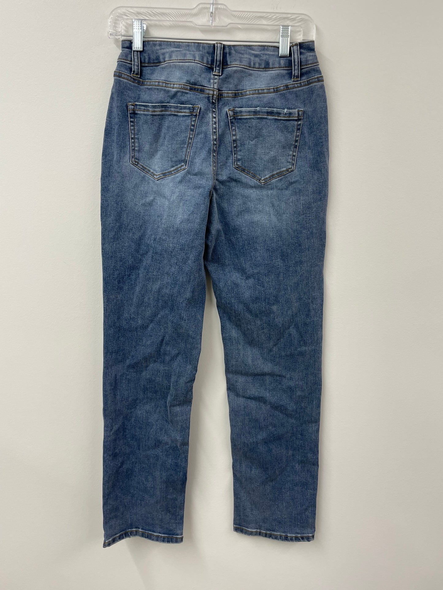 Time and Tru mid-rise straight leg jeans Size 2 / NWT