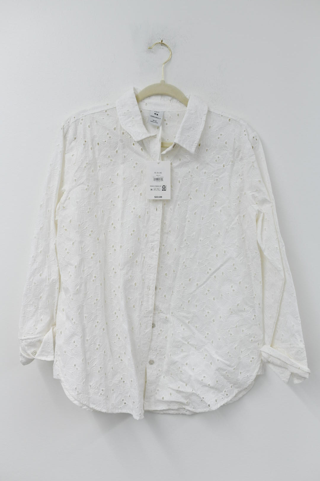 Free Assembly eyelet blouse Size S /NWT