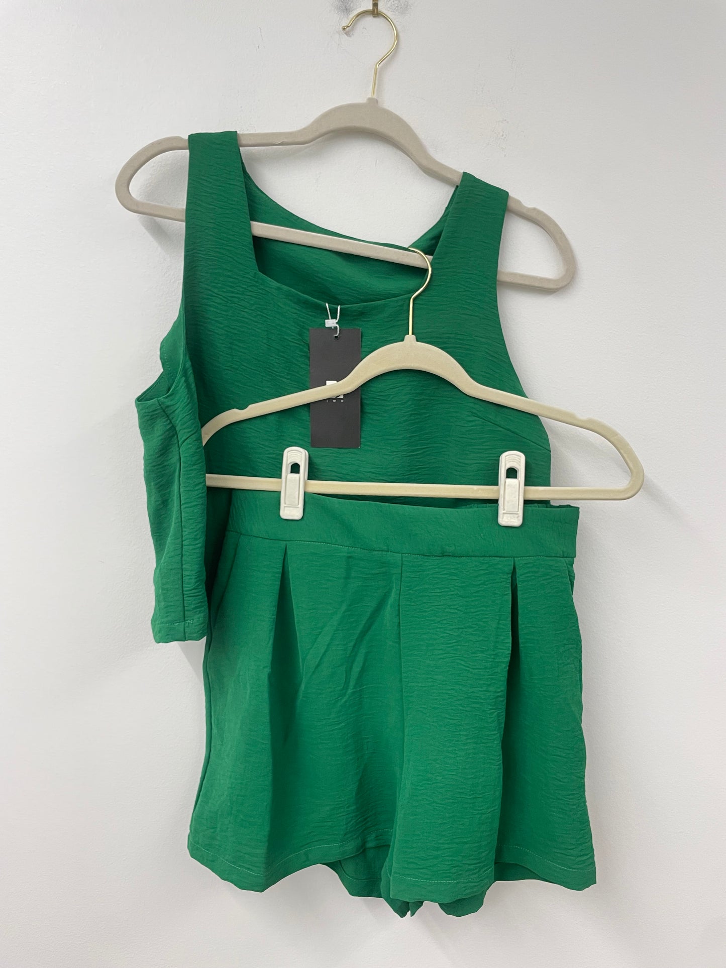 Amazon sleeveless top and shorts size M / NWT