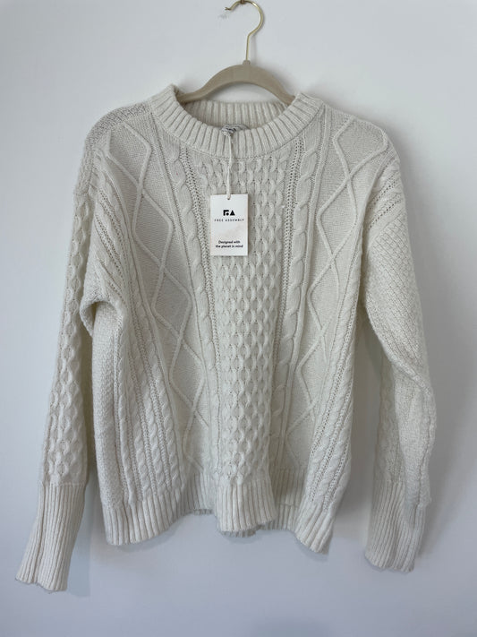 Free Assembly sweater Size S / NWT