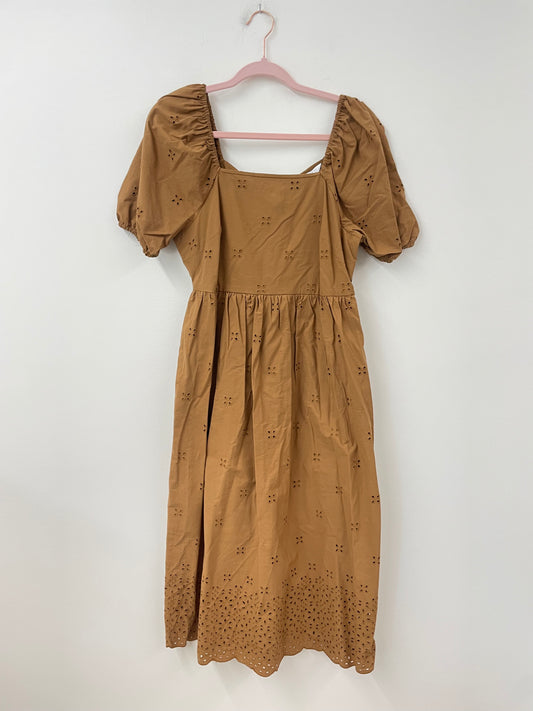 Time and Tru eyelet puffed sleeve tie back midi dress Size S / EUC