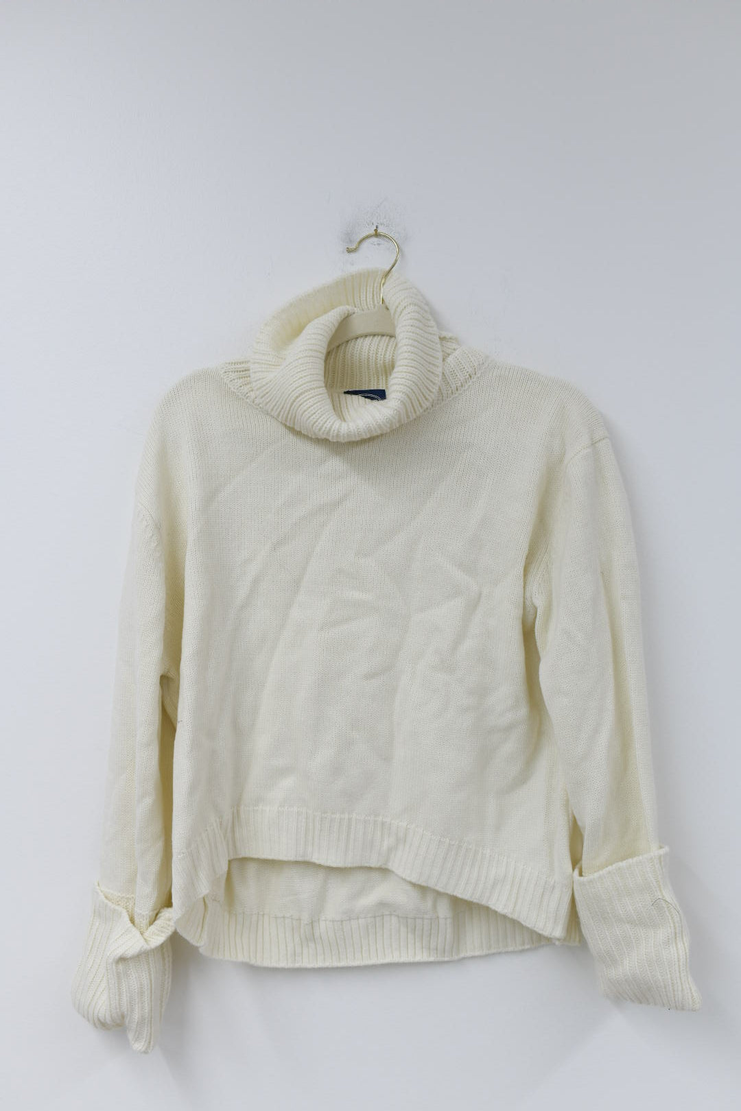 Scoop turtleneck sweater size S / EUC