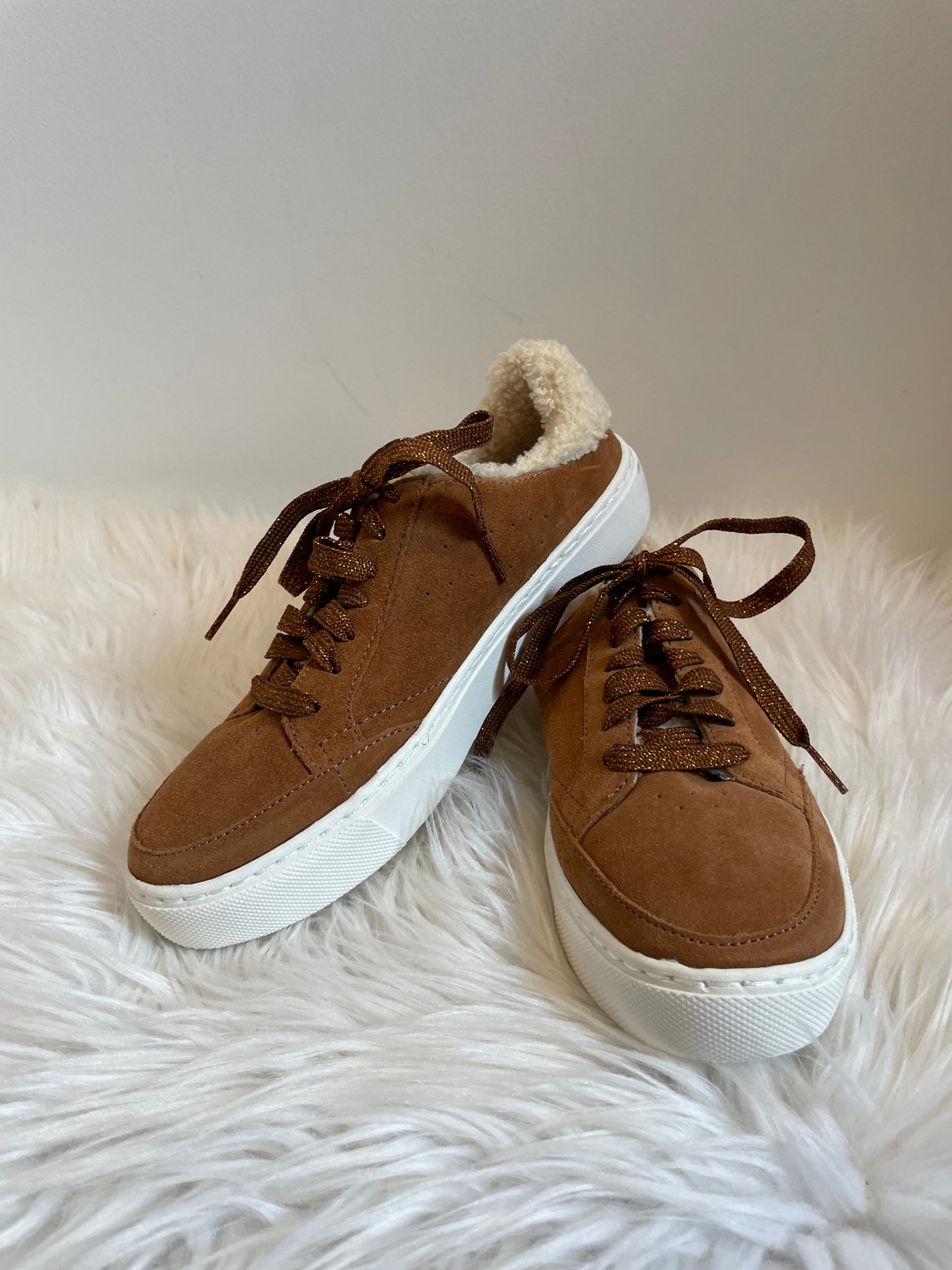 Dr. Scholl's cozy sneakers Size 7.5