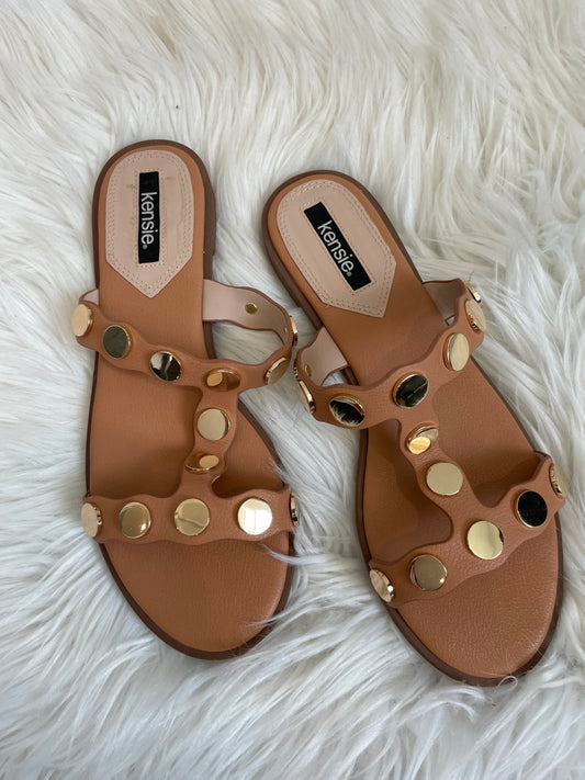 Kensie Sandal Size 7.5 fits like 8