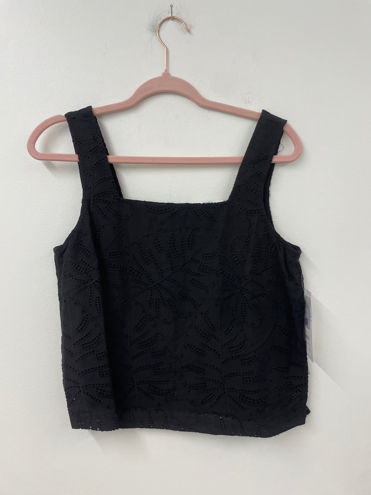 Time and Tru  eyelet leaf tank Size S/ NWT