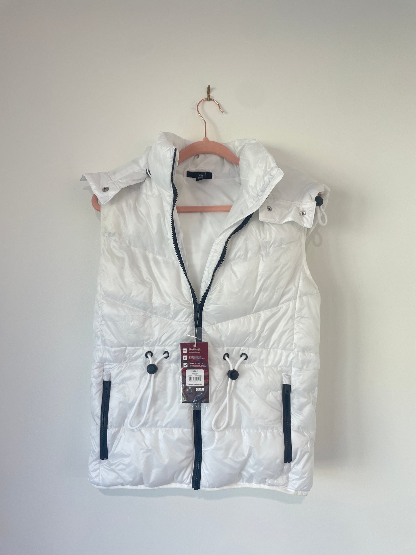 Swiss tech puffer vest with hood Size XS / NWT