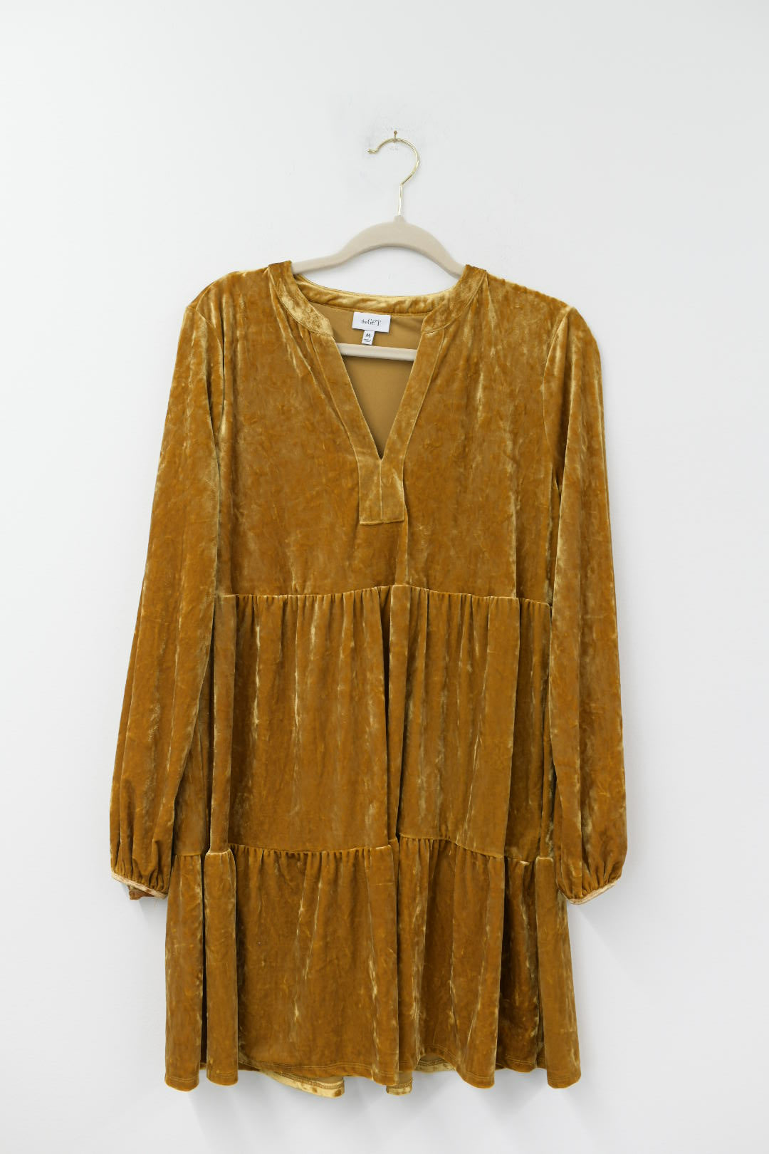 The Get velvet tiered dress Size M / EUC