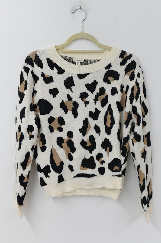 Debut sweater Size M / EUC