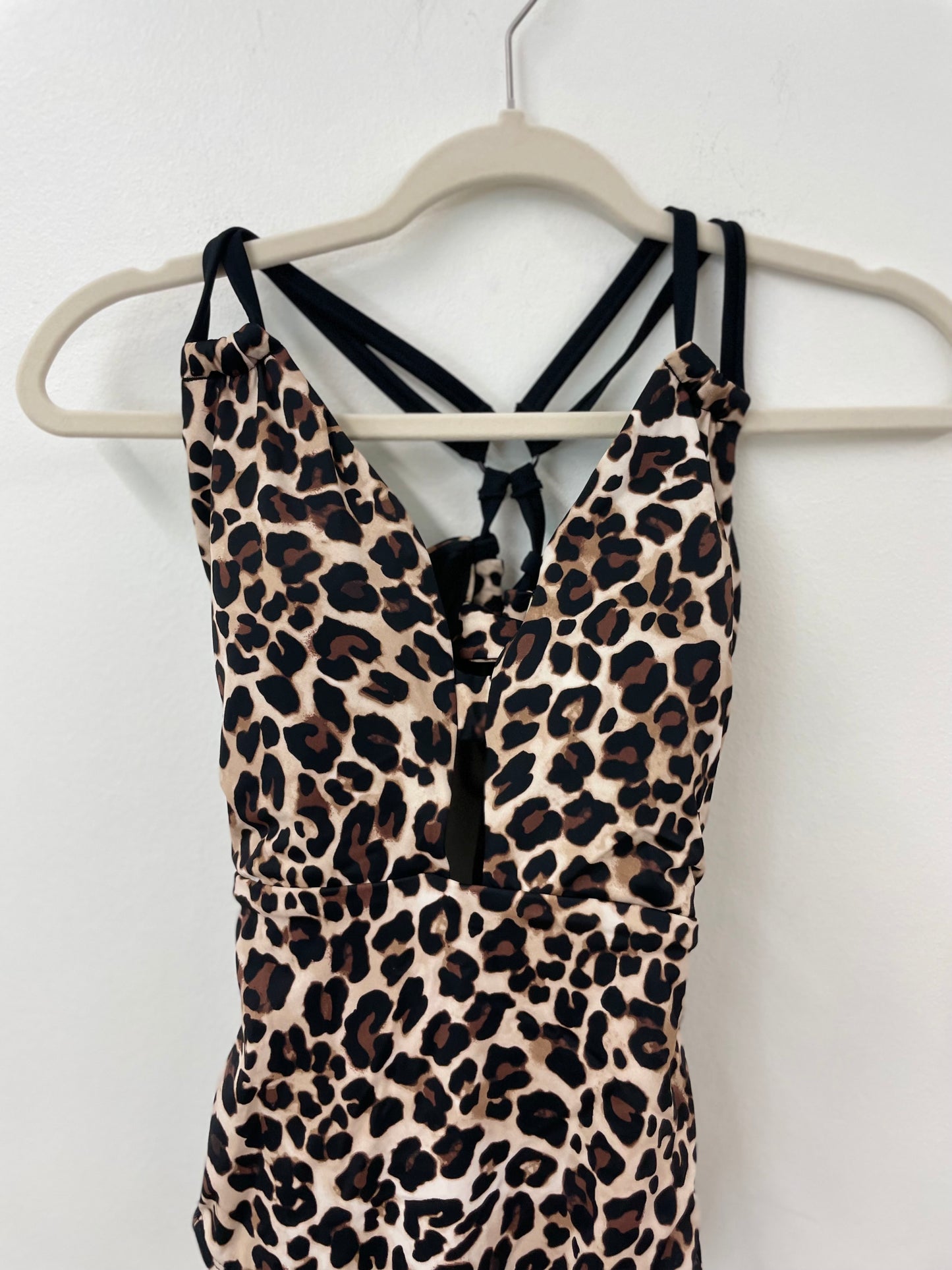 Time and Tru one piece swim suit Size L / NWT