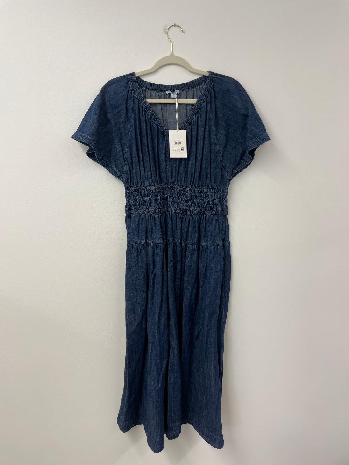 Free Assembly flutter sleeve midi dress Size S /NWT