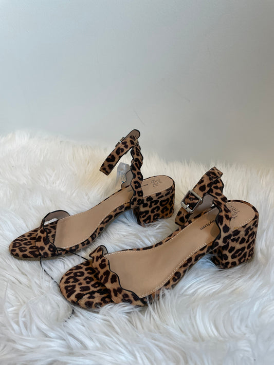 Time and Tru leopard print 1” heels Size 7