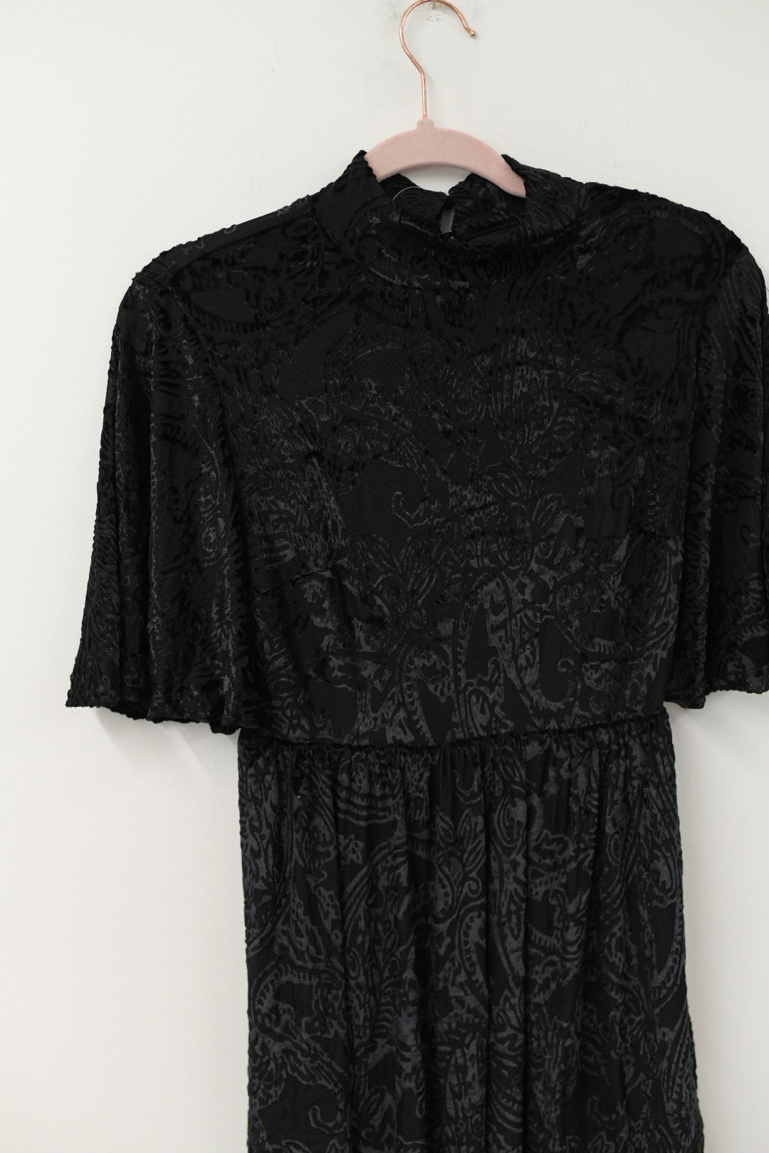 Maurice’s butterfly sleeves with back detail mini dress Size S / NWT