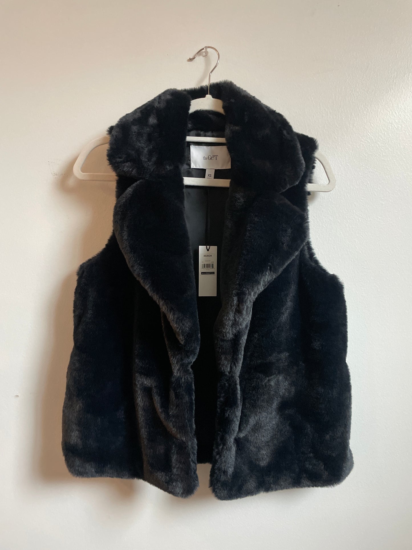 The Get faux fur vest \ Size XS \ NWT