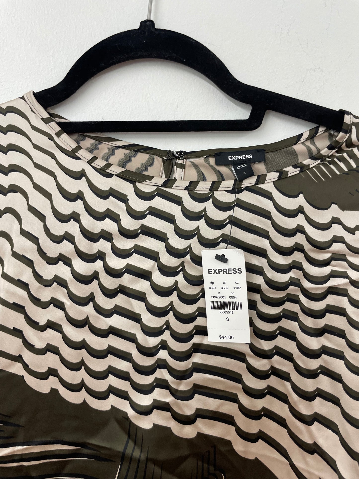 Express cap sleeve top  Size S /NWT