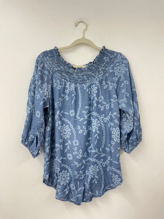 Pioneer Woman off the shoulder blouse Size S / EUC