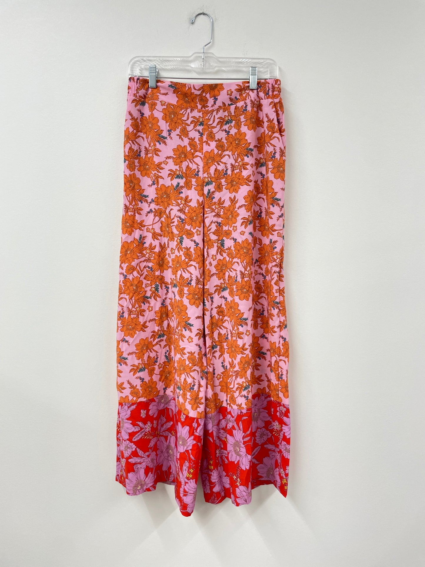 Jessica Simpson flowy panta  Size S /NWT