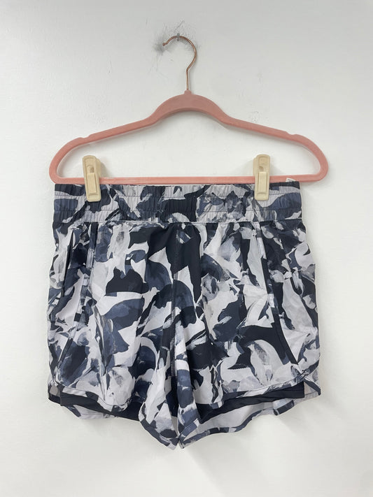 Avia athletic shorts Size M / EUC