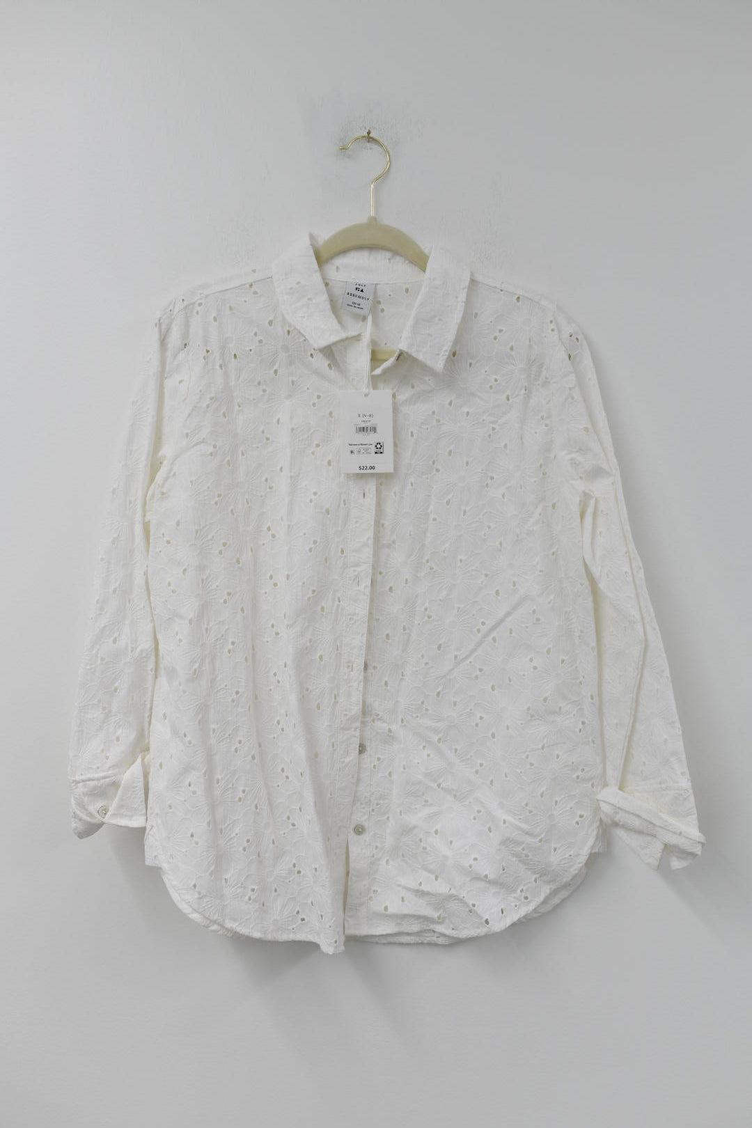 Free Assembly eyelet blouse Size S /NWT