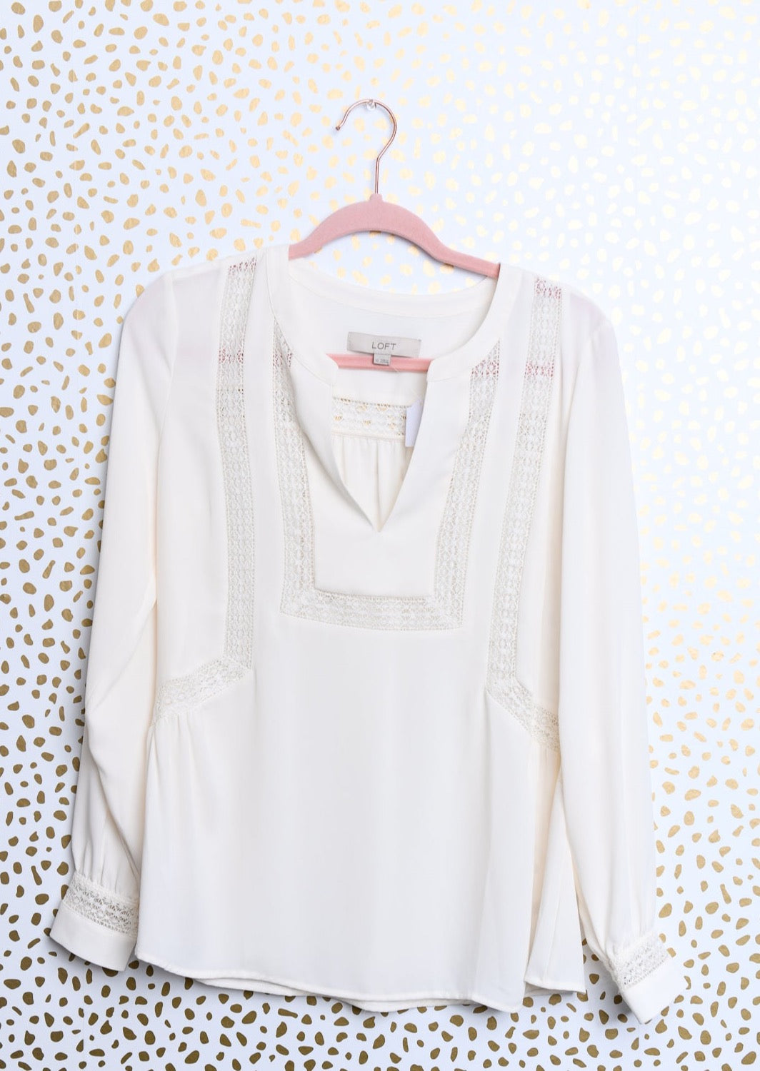 Loft Long sleeve v neck Size S \ EUC