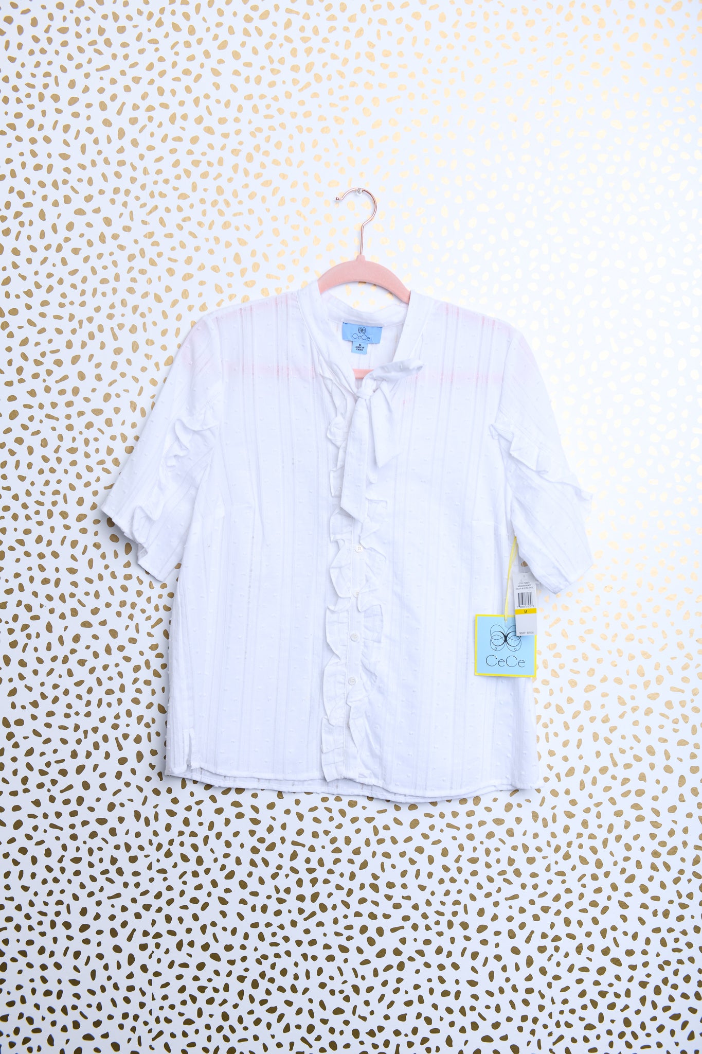 Cece short sleeve blouse Size M \ NWT