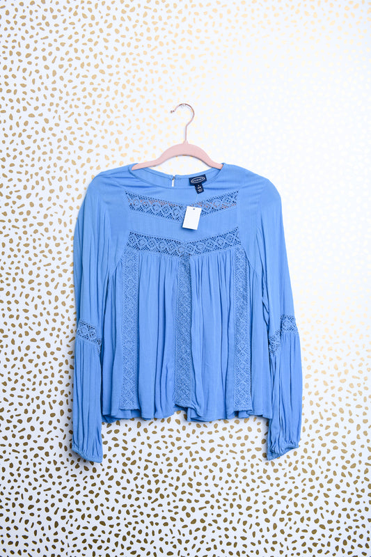 Scoop long sleeve ruffled shirt Size S \ EUC