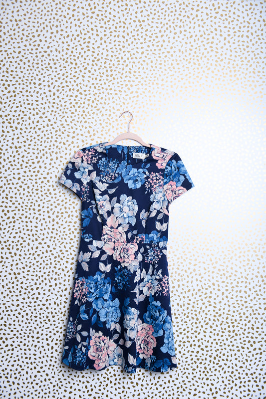 Eliza J short sleeve flare dress\6\EUC
