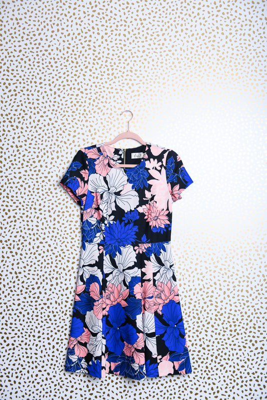 Eliza J short sleeve flare dress\4\EUC
