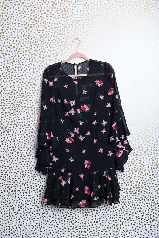 Eliza J long sleeve flowy dress\6\EUC