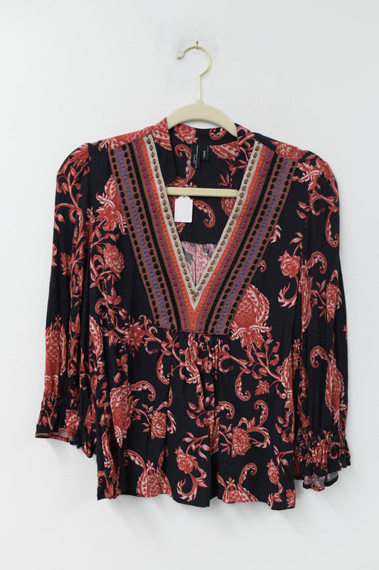 Bl^nk London 3/4 sleeve blouse Size S / EUC