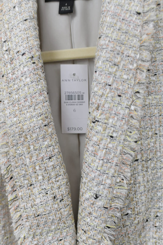 Ann Taylor tweed blazer Size 6 / NWT