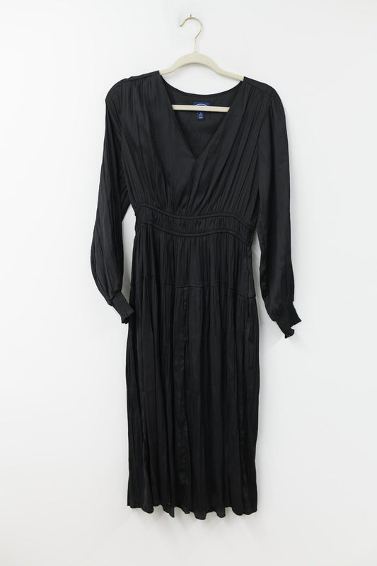 Scoop long sleeve smocked waist midi dress Size S/EUC