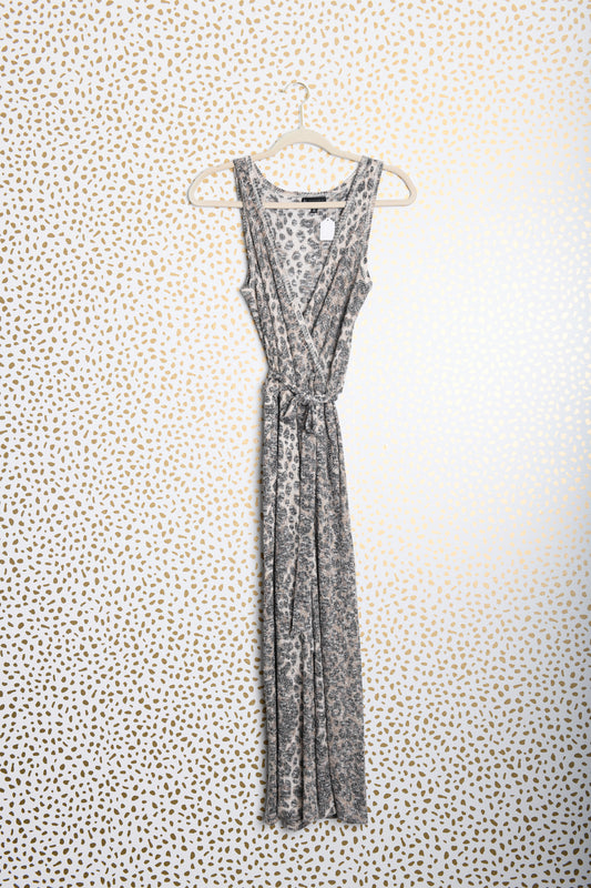 Bobeau sleeveless midi romper Size S / EUC