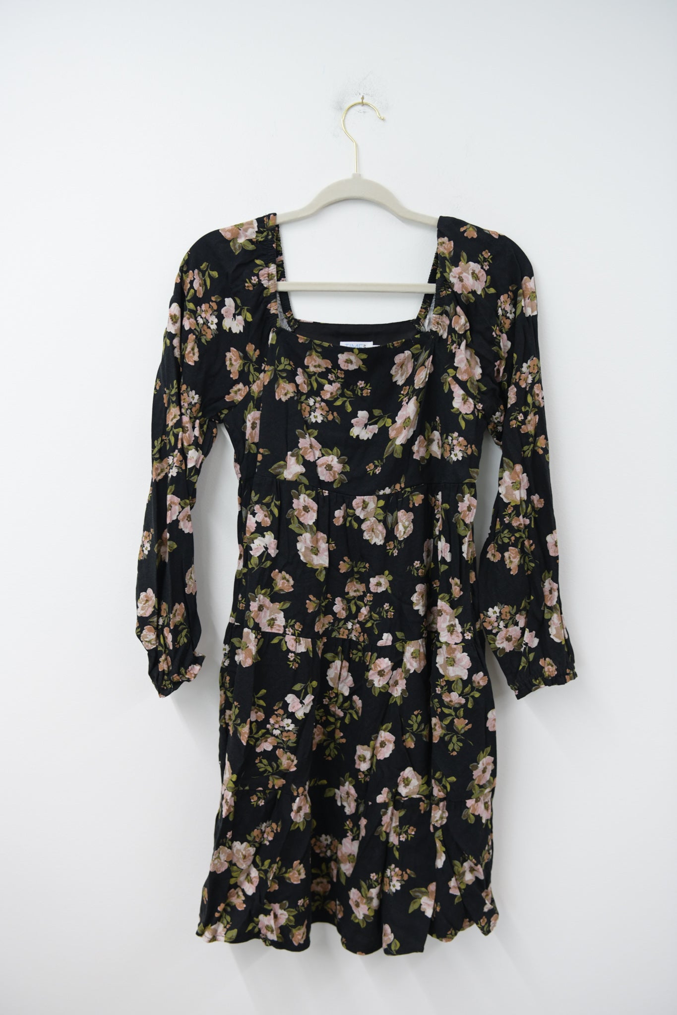 Time and Tru long sleeve tiered mini dress Size S / EUC