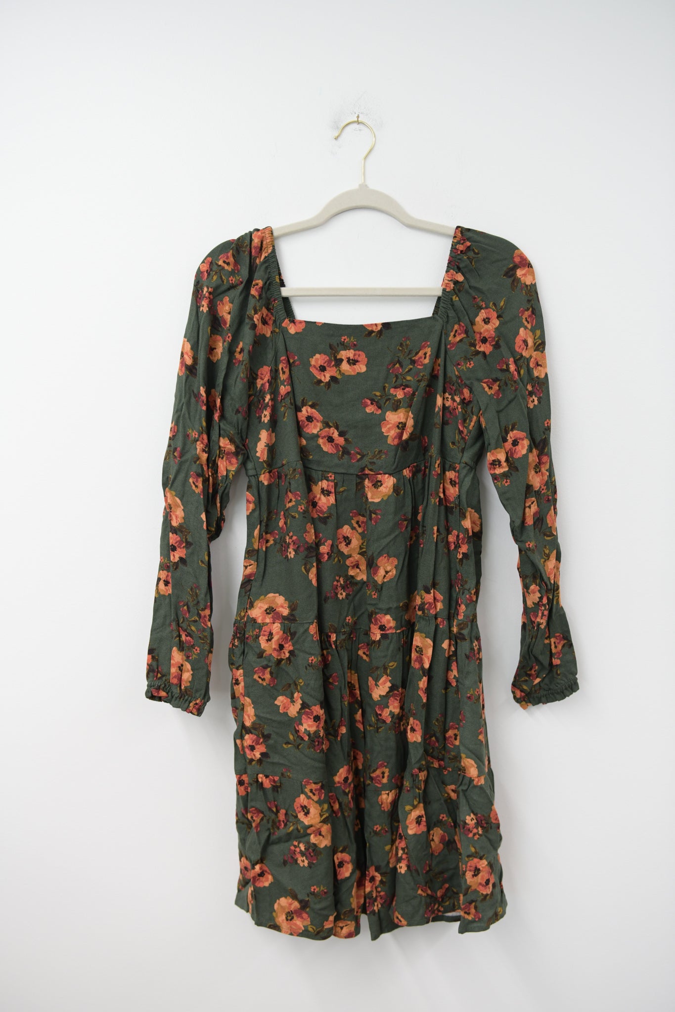 Time and Tru long sleeve tiered mini dress Size S / EUC