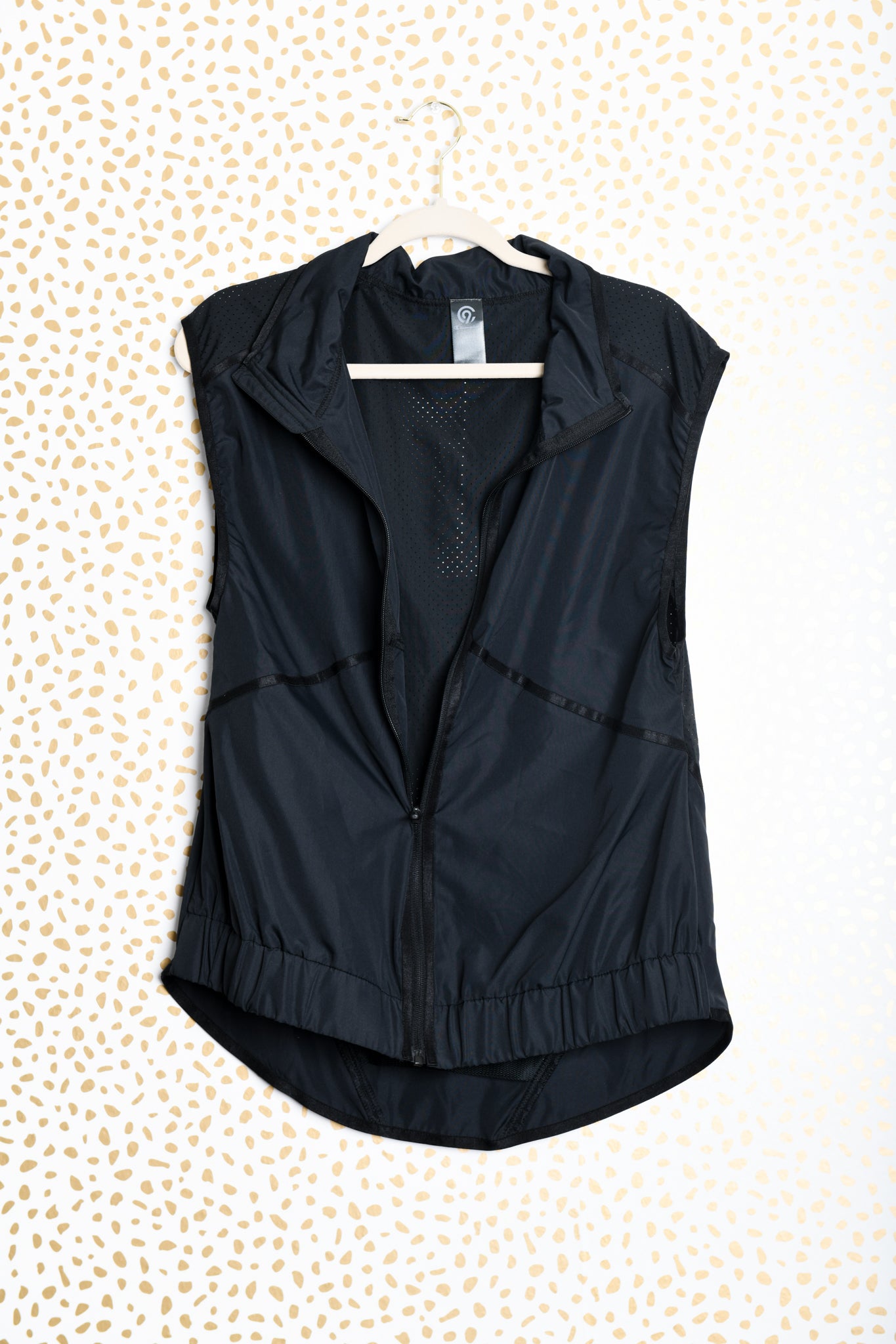 Champion light weight vest Size M/ EUC