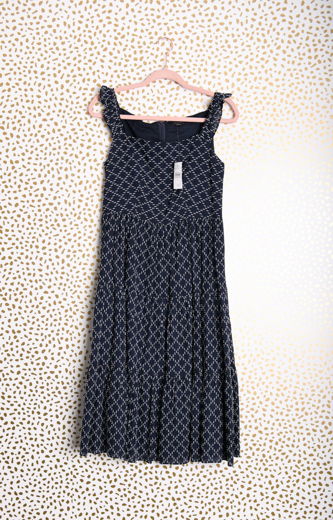 Ann Taylor sleeveless midi dress Size 4 \ NWT