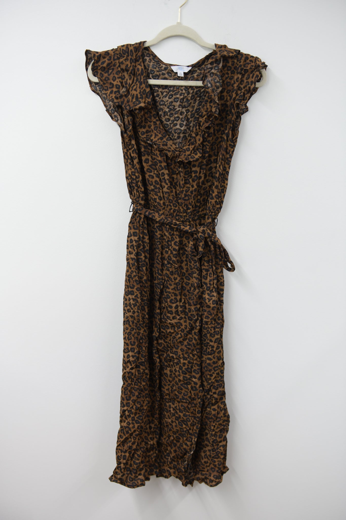 Time and Tru ruffled neck midi dress Size S / EUC