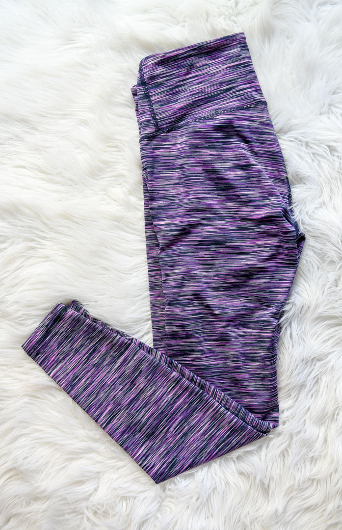 Old Navy mid rise capri leggings Size M
