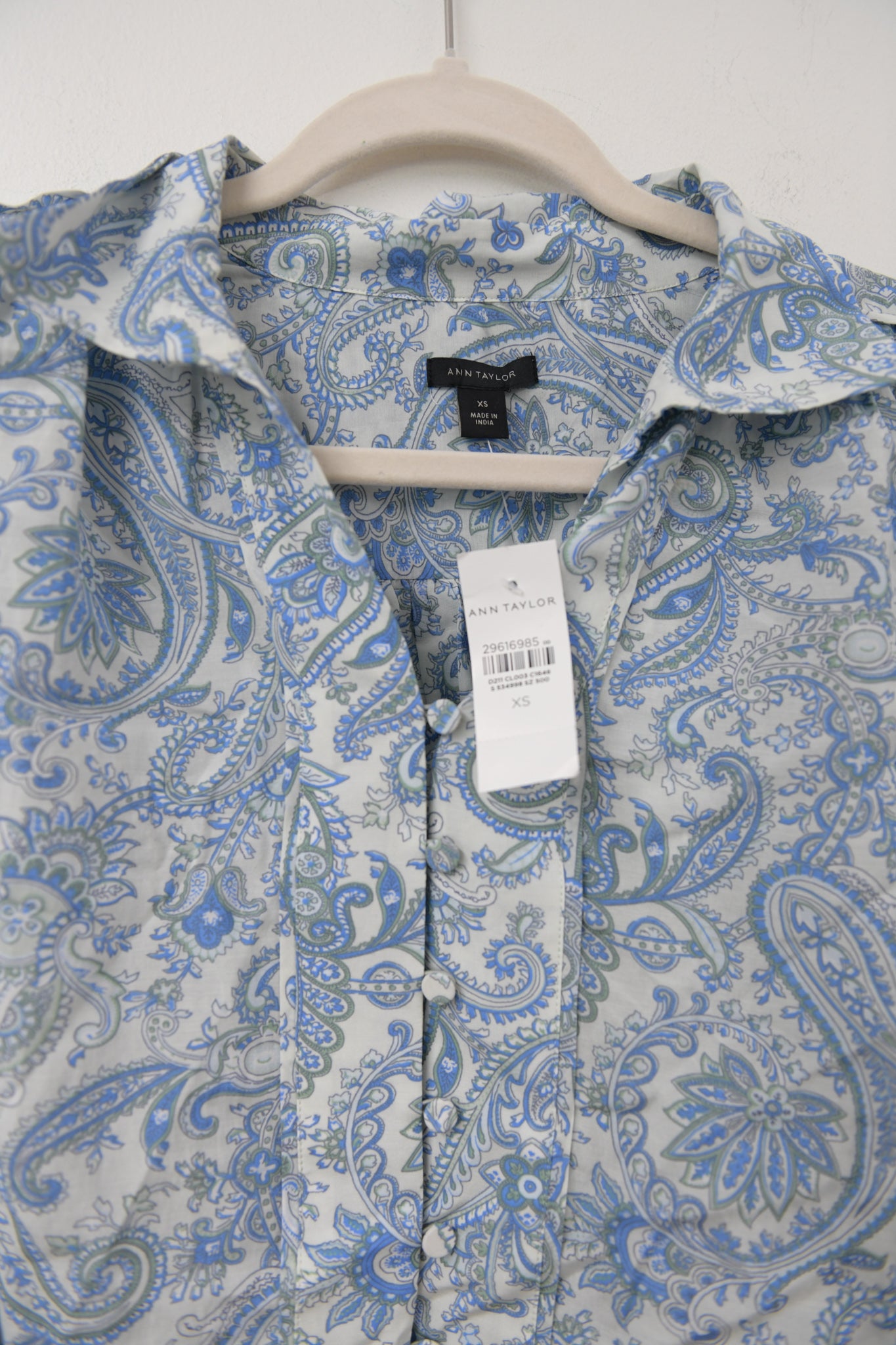 Ann Taylor long sleeve blouse Size XS / NWT
