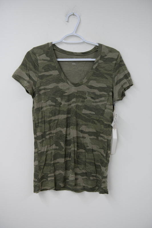 Caslon tee Size S / NWT